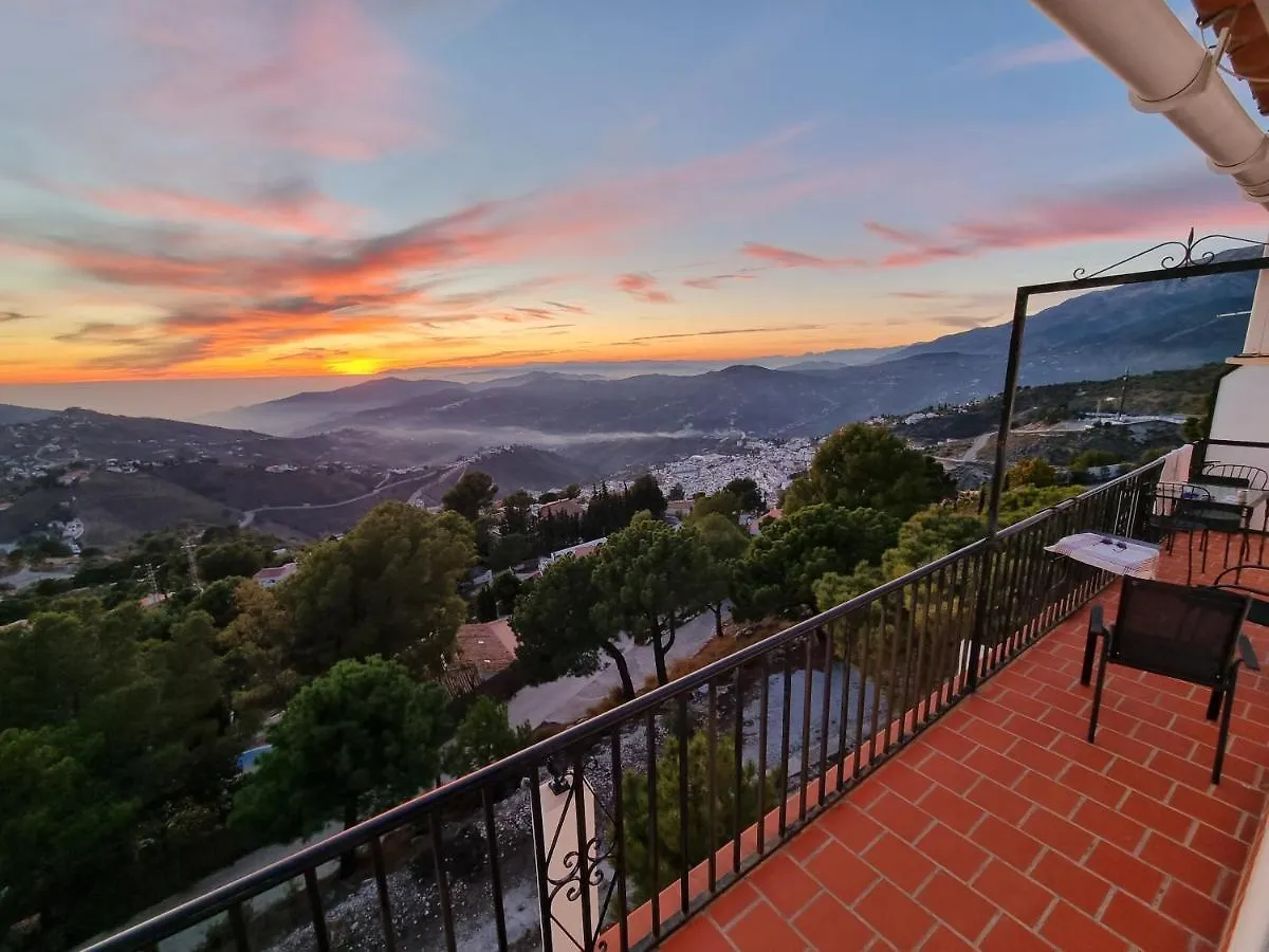 Lovely 2 Bed Apartment With Stunning Views & Pool 康佩塔 西班牙