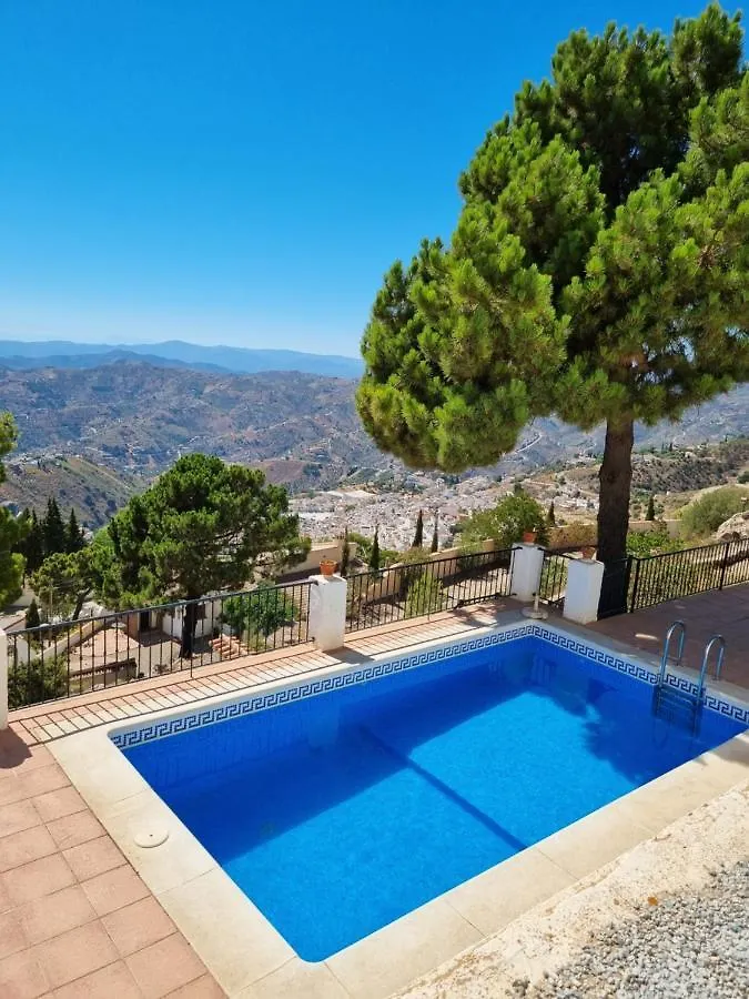 Lovely 2 Bed Apartment With Stunning Views & Pool 康佩塔 0*,