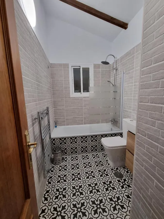 Lovely 2 Bed Apartment With Stunning Views & Pool 康佩塔 西班牙