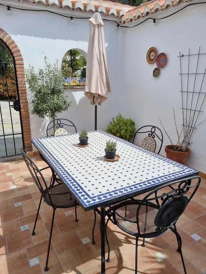 Lovely 2 Bed Apartment With Stunning Views & Pool 康佩塔 西班牙