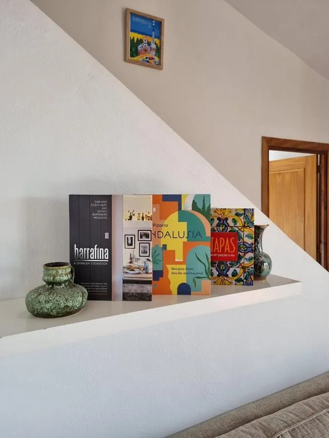 Lovely 2 Bed Apartment With Stunning Views & Pool Competa